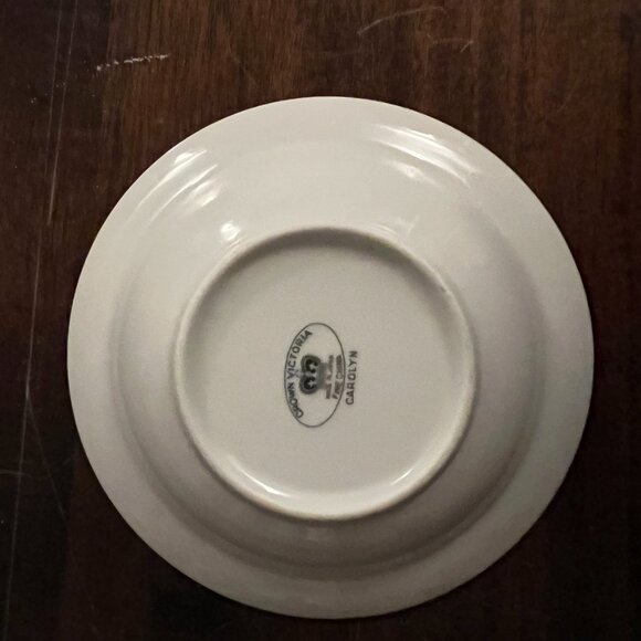 Crown Victoria - Carolyn - dish set - Picture 10 of 16